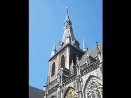 La marche impériale jouée au carillon de la cathédrale de Liège
